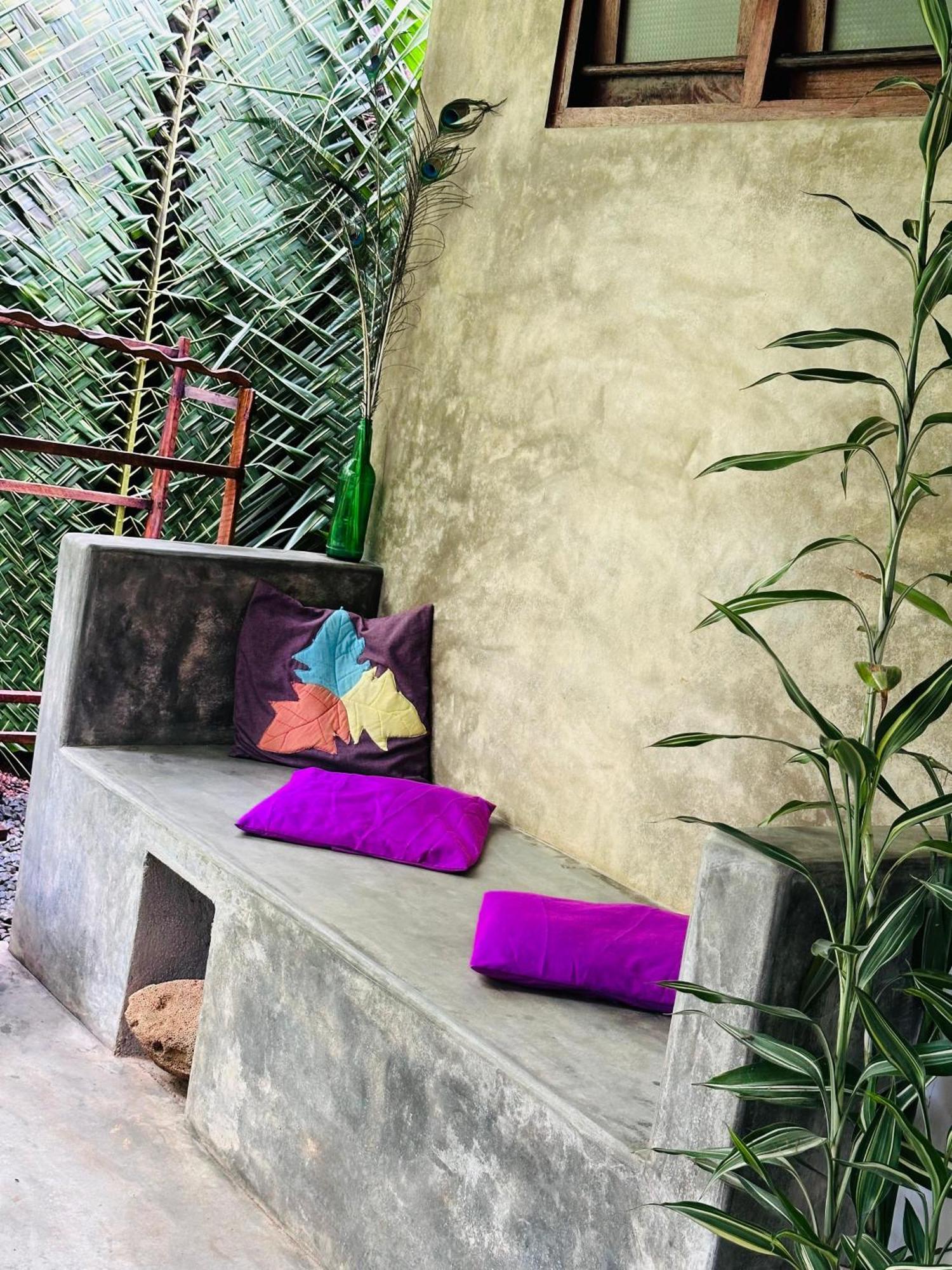 Venora Hiriketiya Acomodação com café da manhã Dikwella Exterior foto